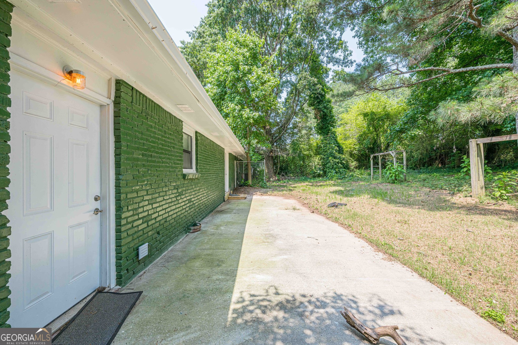 4806 Rockbridge Road Southwest Stone Mountain, GA 30083 - Photo 5 of 24