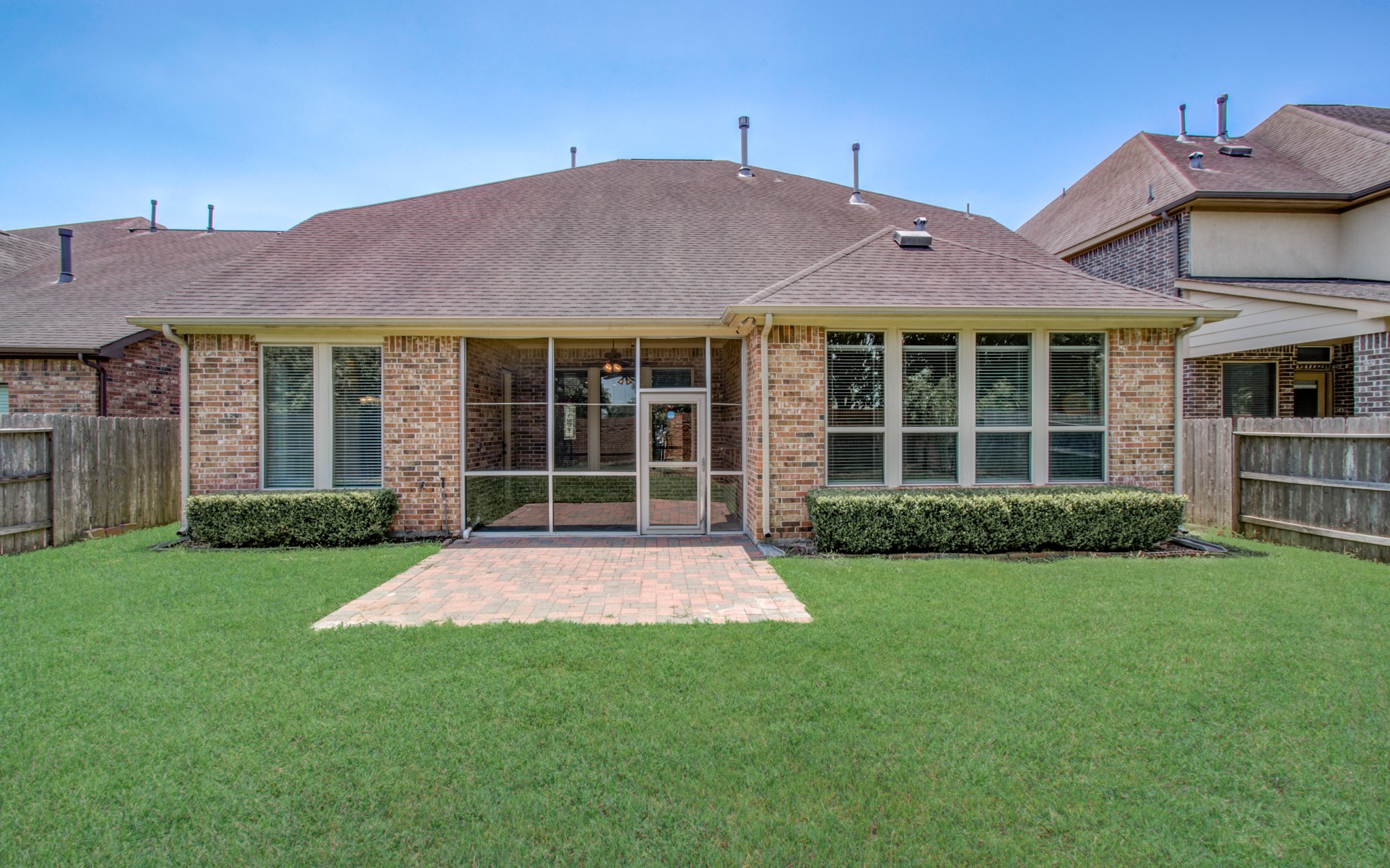 3938 May Ridge Lane Sugar Land, TX 77479 - Photo 37 of 40 front view of a house with a yard