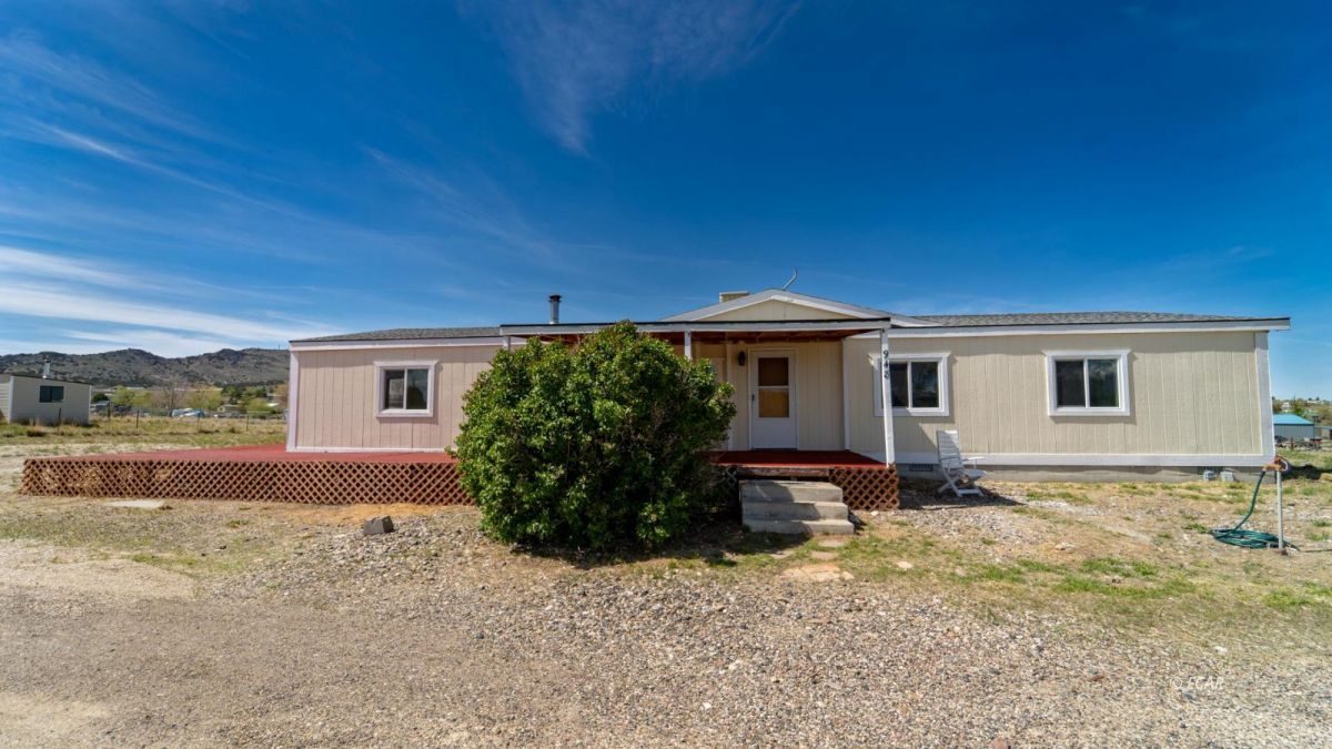 948 Spring Valley Parkway Spring Creek, NV 89815 - Photo 1 of 25 Gallery Image 1