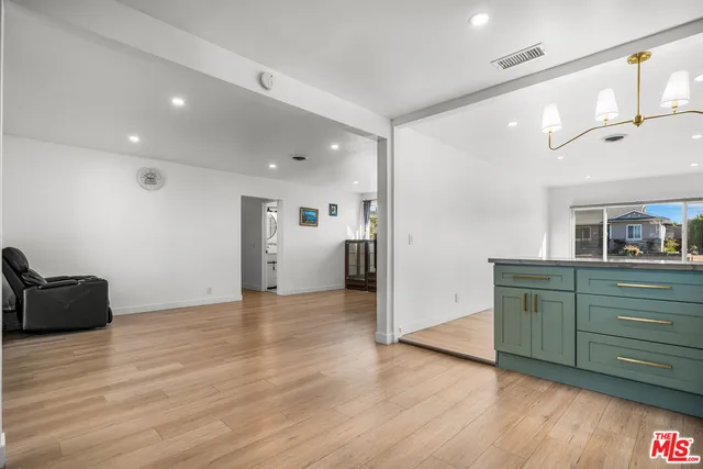 $980,000 | 801 South Courtney Avenue, Fullerton, CA 92833