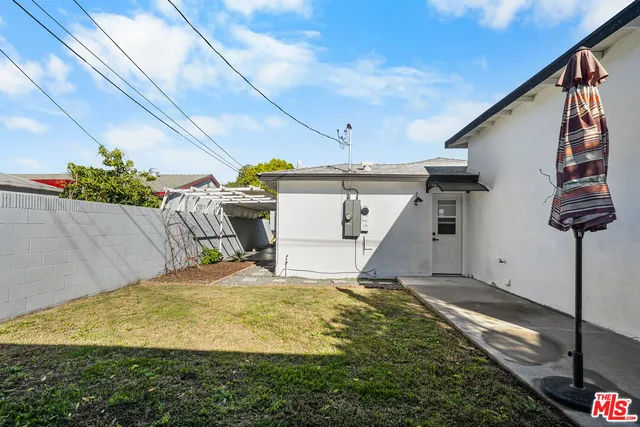 $980,000 | 801 South Courtney Avenue, Fullerton, CA 92833