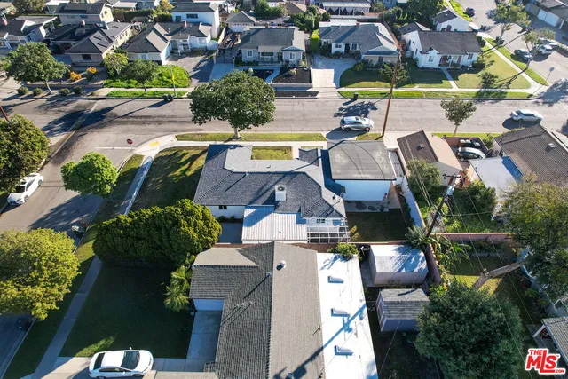 $980,000 | 801 South Courtney Avenue, Fullerton, CA 92833