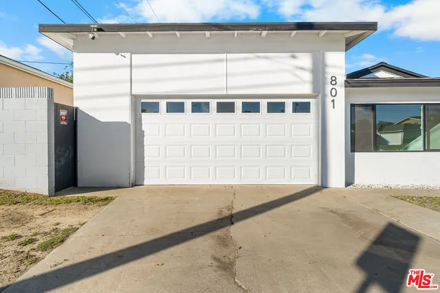 $980,000 | 801 South Courtney Avenue, Fullerton, CA 92833