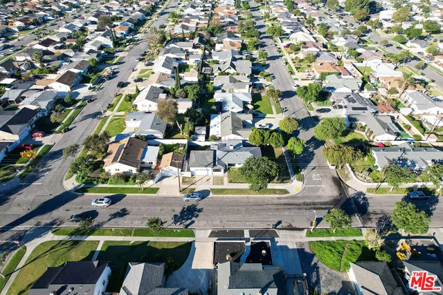 $980,000 | 801 South Courtney Avenue, Fullerton, CA 92833