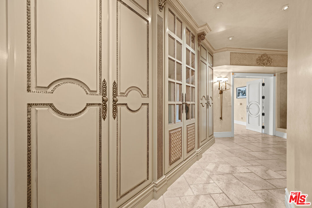 1575 Alexis Place Beverly Hills, CA 90210 - Photo 23 of 75