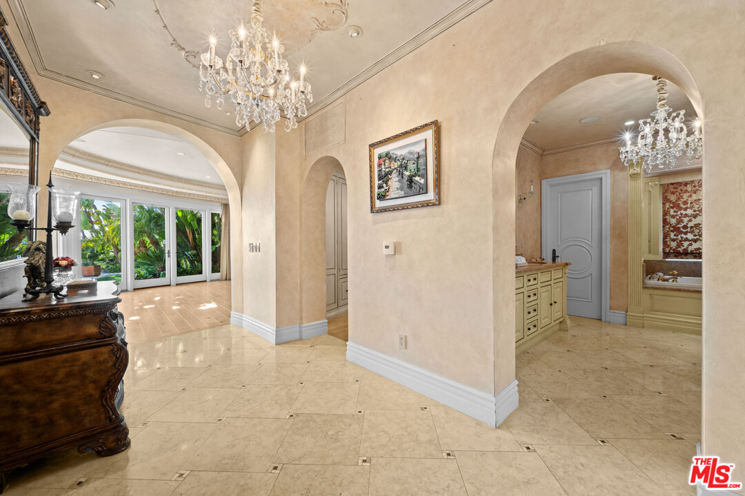 1575 Alexis Place Beverly Hills, CA 90210 - Photo 24 of 75