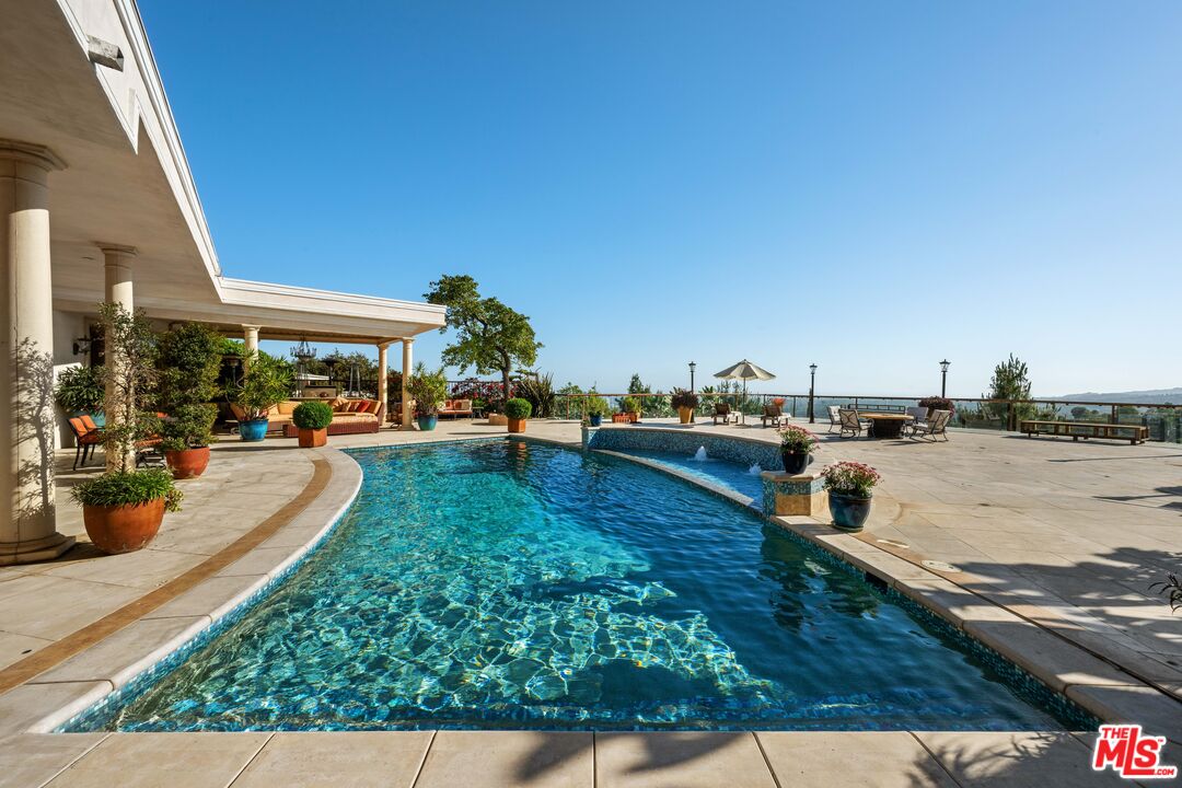 1575 Alexis Place Beverly Hills, CA 90210 - Photo 34 of 75