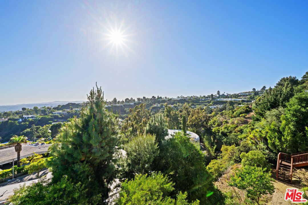 1575 Alexis Place Beverly Hills, CA 90210 - Photo 49 of 75