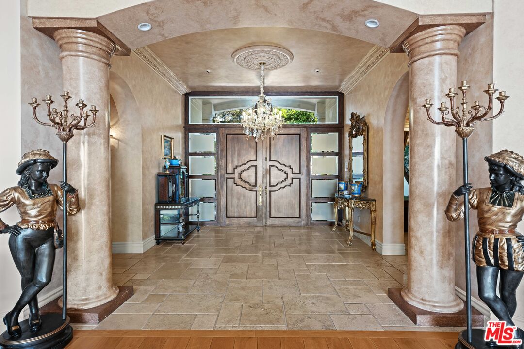 1575 Alexis Place Beverly Hills, CA 90210 - Photo 5 of 75