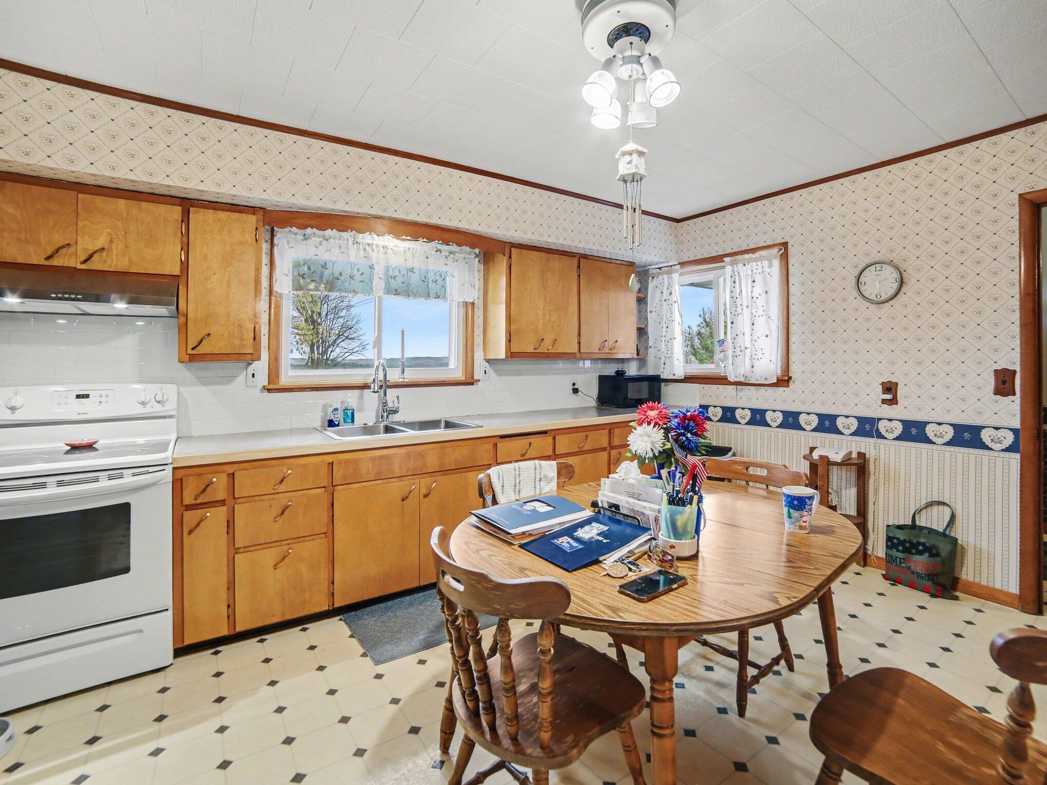 24 East Polk Road Hart, MI 49420 - Photo 5 of 31 file_5187