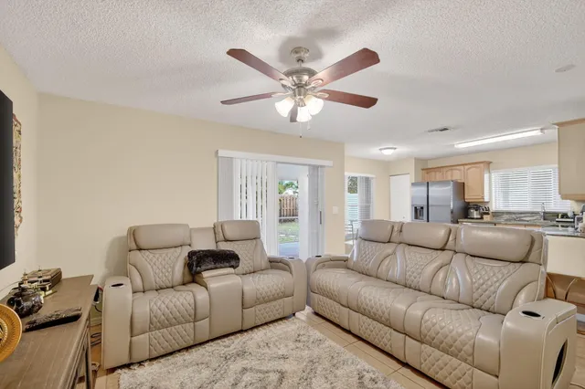 $434,900 | 7150 Crawl Key Way, Lake Worth, FL 33467