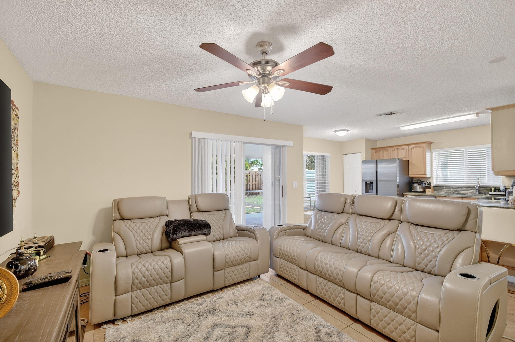 7150 Crawl Key Way Lake Worth, FL 33467 - Photo 15 of 77 15-web-or-mls-DSC_5896