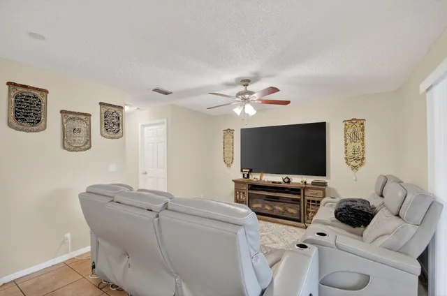 $434,900 | 7150 Crawl Key Way, Lake Worth, FL 33467