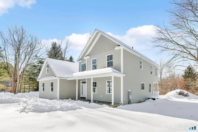 $749,000 | 102 West Street, Hebron, CT 06248