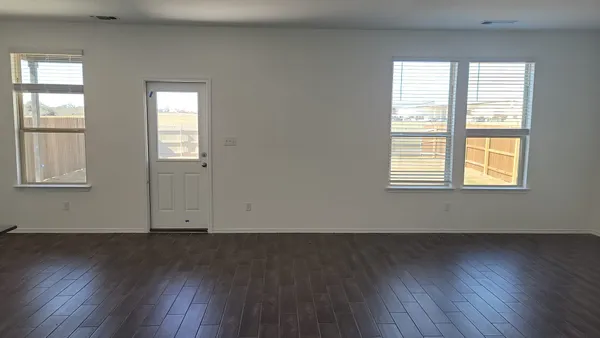 $2,495 | 541 Pickrell Loop, Georgetown, TX 78628