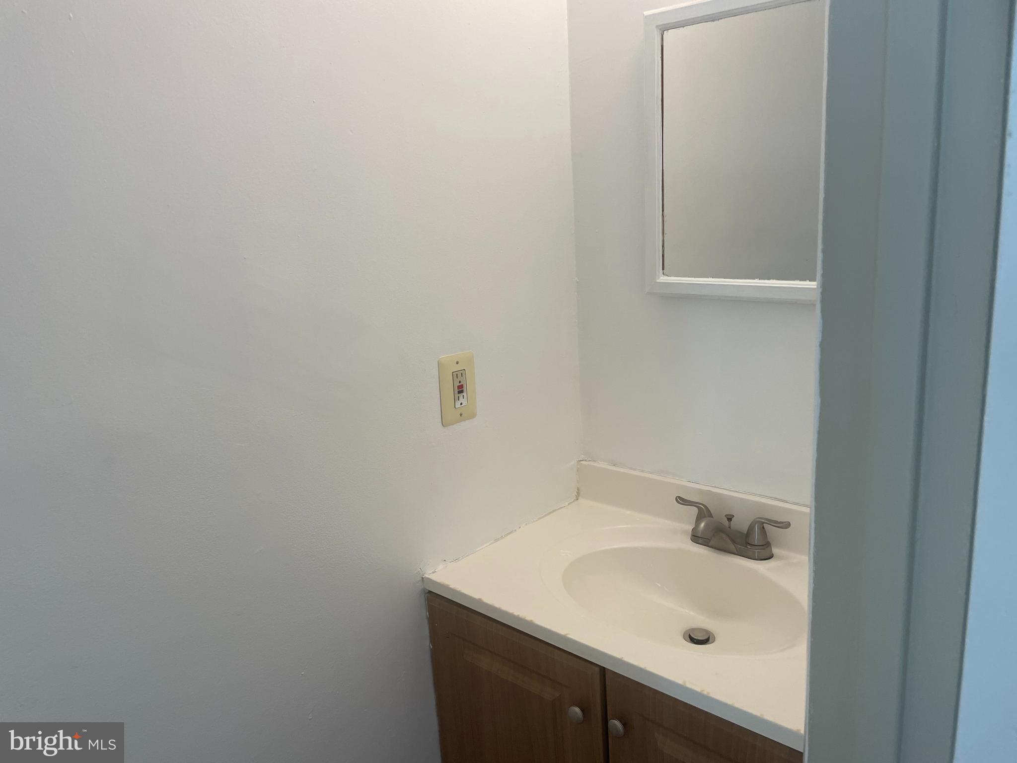 7107 Rutherford Green Circle Windsor Mill, MD 21244 - Photo 23 of 30 BATH ROOM
