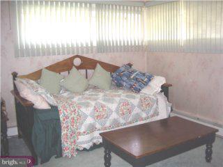18 Sycamore Road Levittown, PA 19056 - Photo 6 of 6 Gallery Image 6