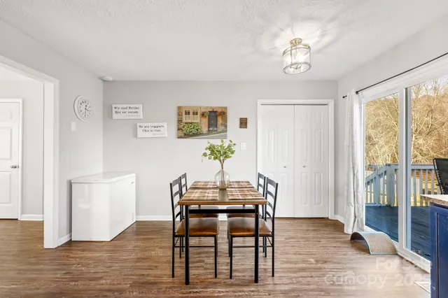 $279,999 | 104 Single Oak Drive, Troutman, NC 28166