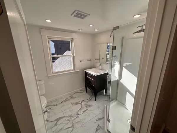 $2,600 | 240 Nahatan Street, Unit 240, Norwood, MA 02062