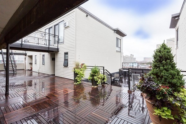 12 Stoneholm Street, Unit 603 Boston, MA 02115 - Photo 11 of 17