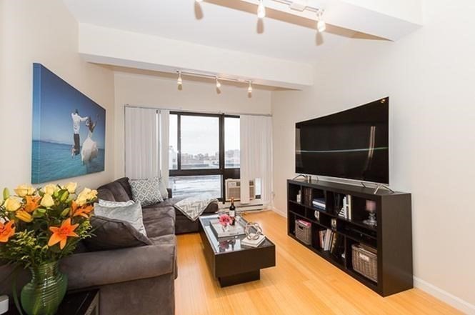 12 Stoneholm Street, Unit 603 Boston, MA 02115 - Photo 3 of 17