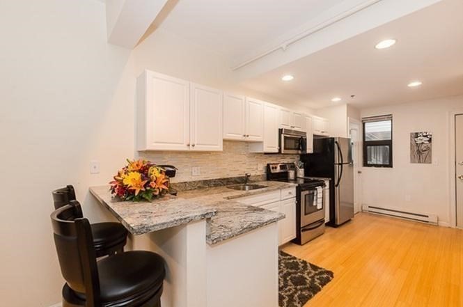 12 Stoneholm Street, Unit 603 Boston, MA 02115 - Photo 5 of 17