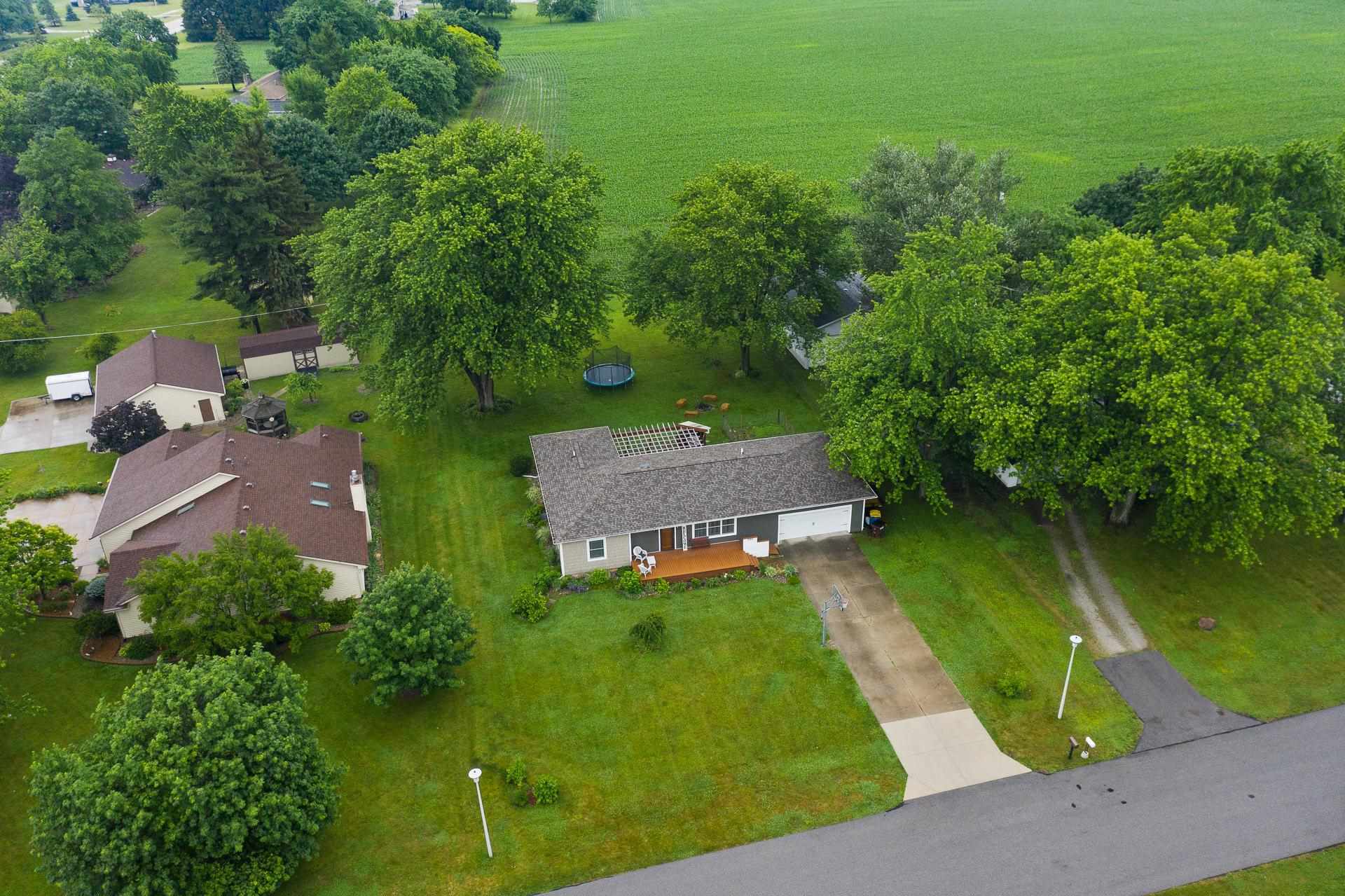 203 Worth Road Auburn, IN 46706 - Photo 3 of 36 Gallery Image 3