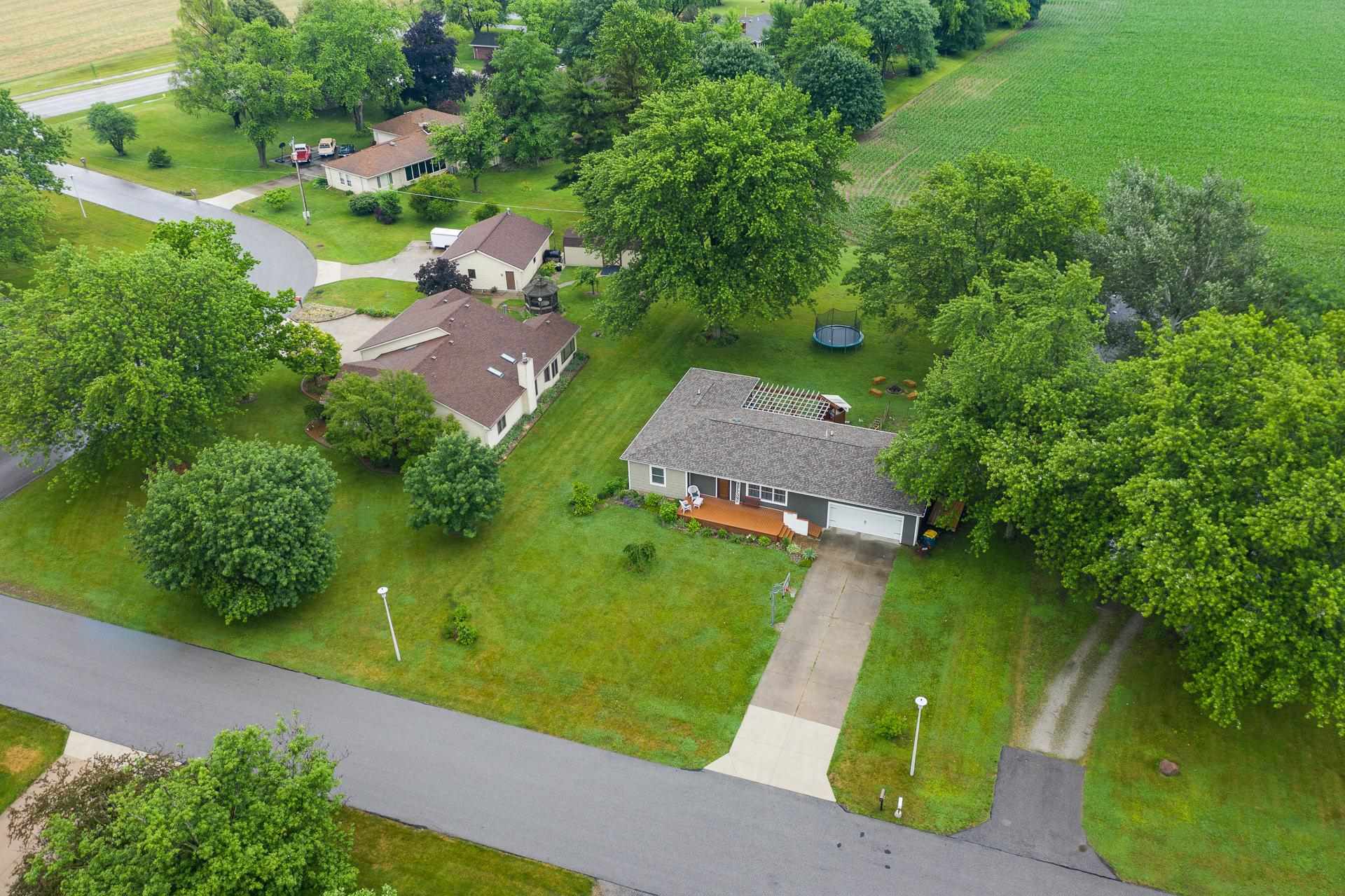 203 Worth Road Auburn, IN 46706 - Photo 5 of 36 Gallery Image 5