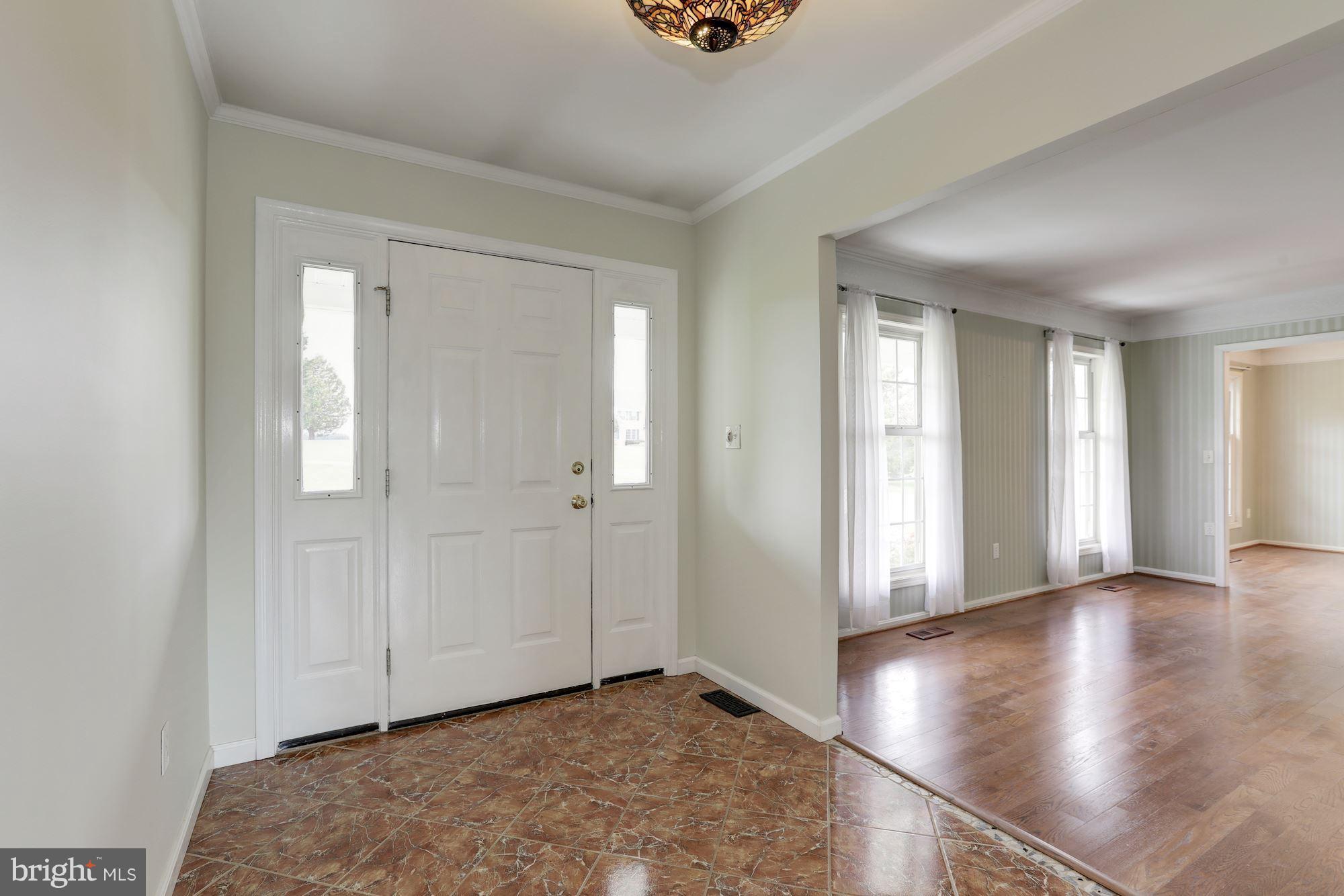 3504 Cedars Stable Road Davidsonville, MD 21035 - Photo 3 of 24 This spacious Foyer greets you