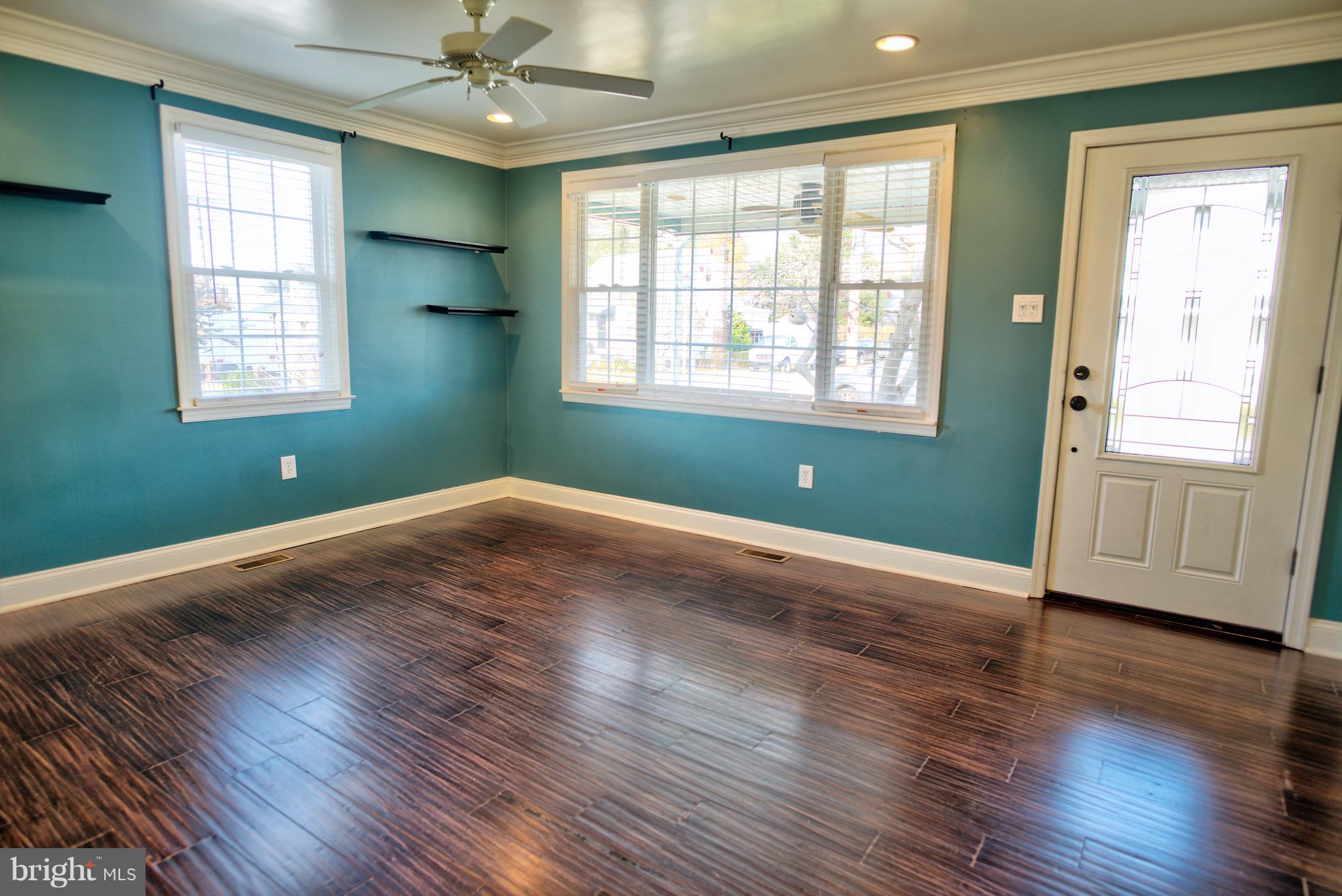 8434 Arbutus Road Pasadena, MD 21122 - Photo 12 of 24 Family Room