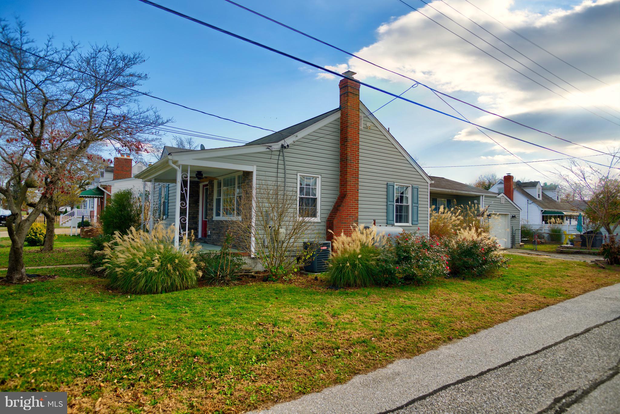8434 Arbutus Road Pasadena, MD 21122 - Photo 3 of 24 Gallery Image 3