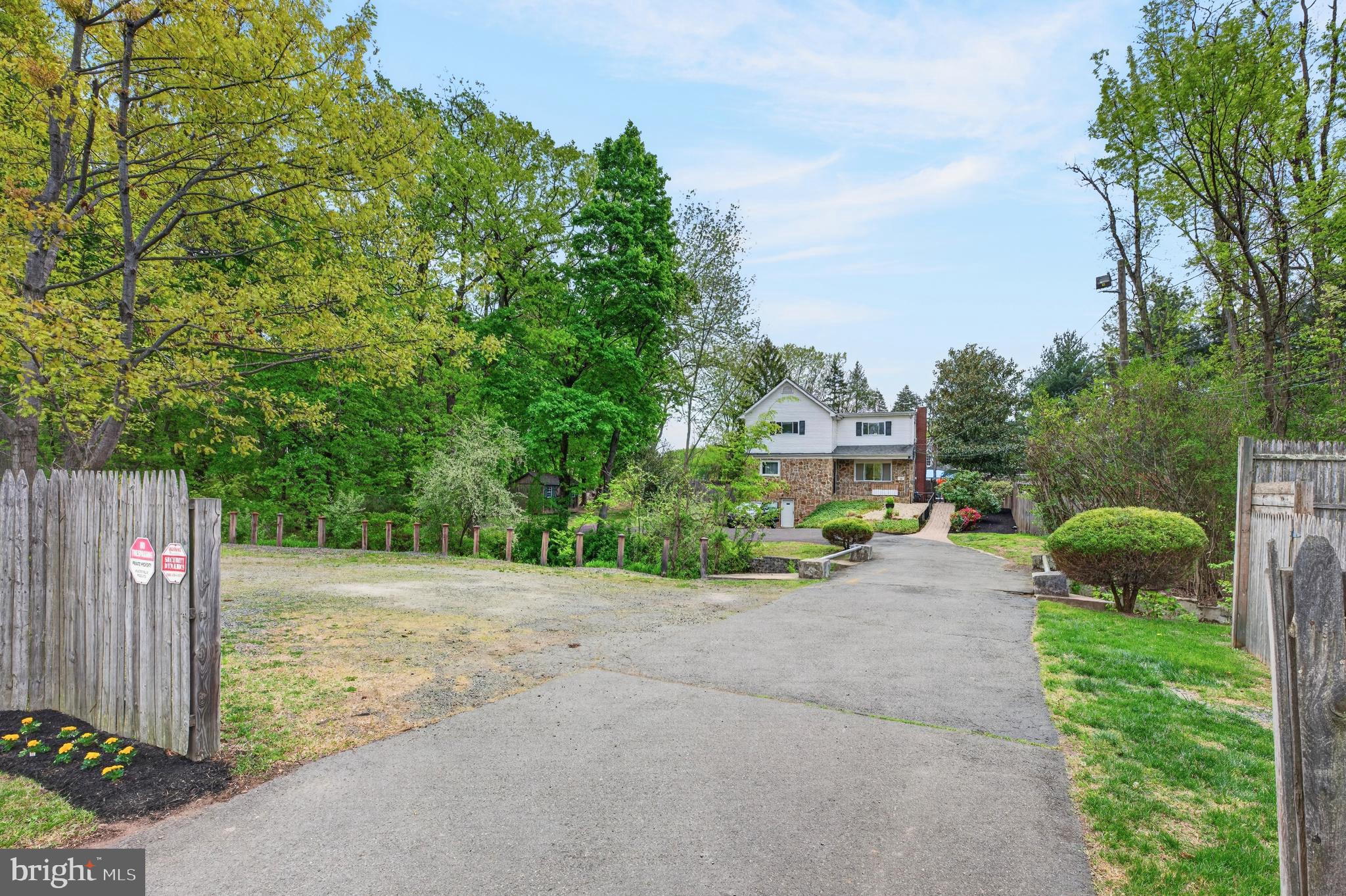 261 Upper Ferry Road Ewing, NJ 08628 - Photo 5 of 30