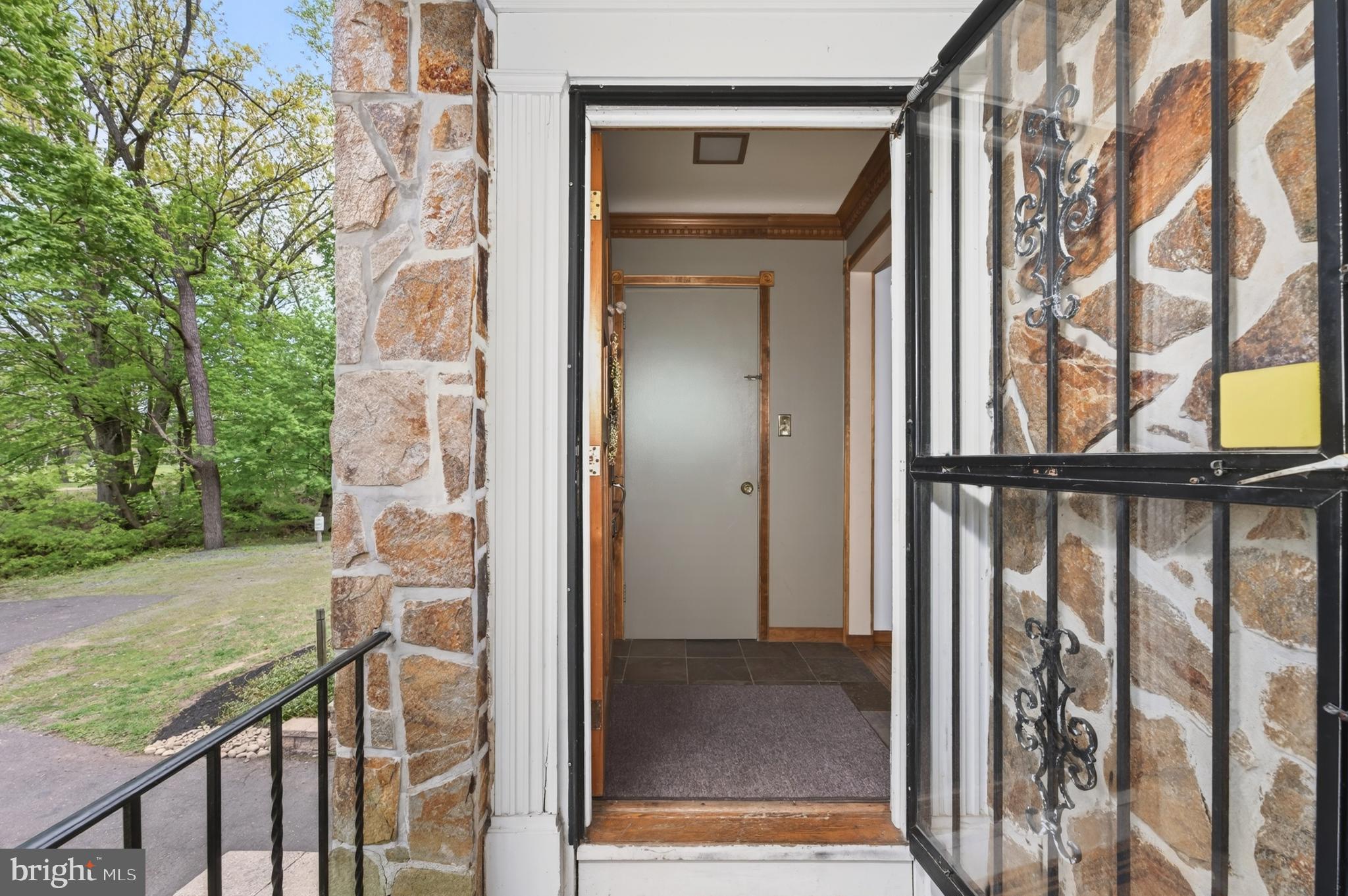 261 Upper Ferry Road Ewing, NJ 08628 - Photo 7 of 30