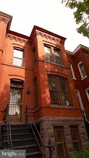 33 R Street Northwest Washington, DC 20001 - Photo 1 of 25 Exterior (Main)
