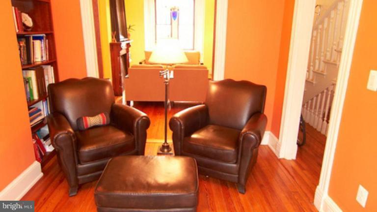 33 R Street Northwest Washington, DC 20001 - Photo 10 of 25 Den