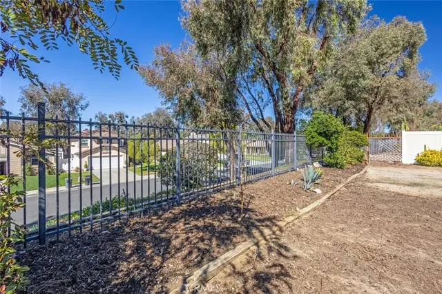 $629,900 | 31670 Corte Encinas, Temecula, CA 92592