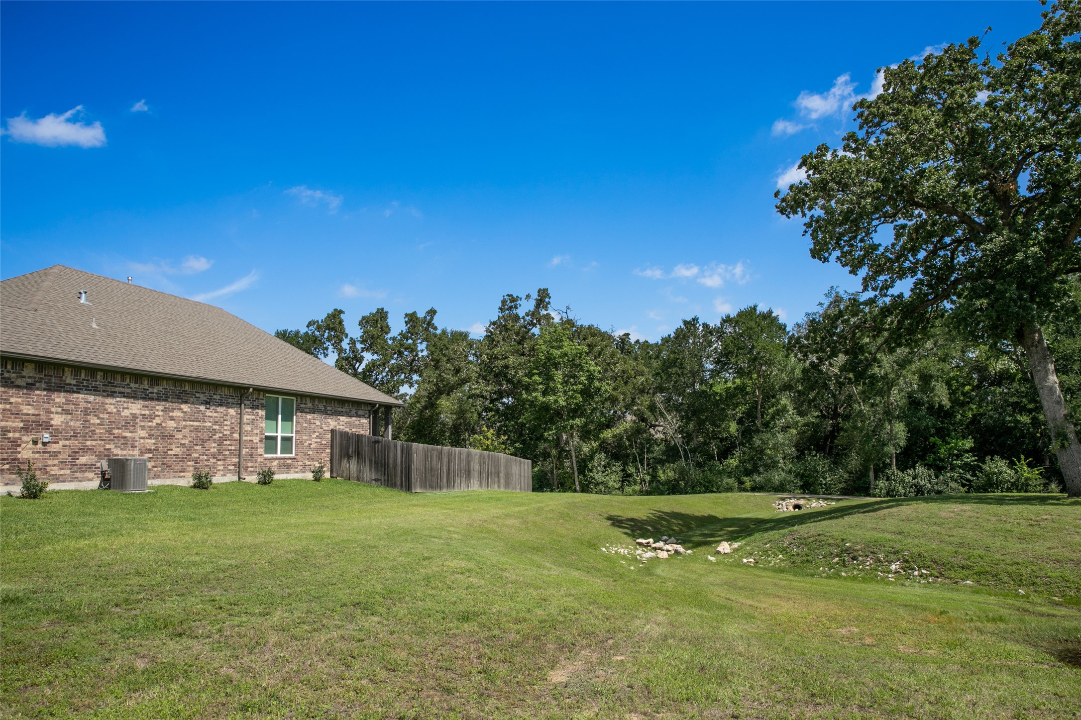 2010 Winepress Road Brenham, TX 77833 - Photo 3 of 33