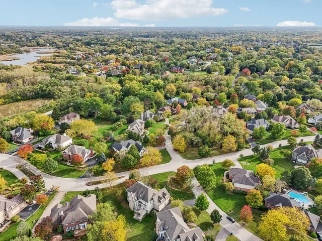 $850,000 | 22906 North Woodcrest Court, Kildeer, IL 60047