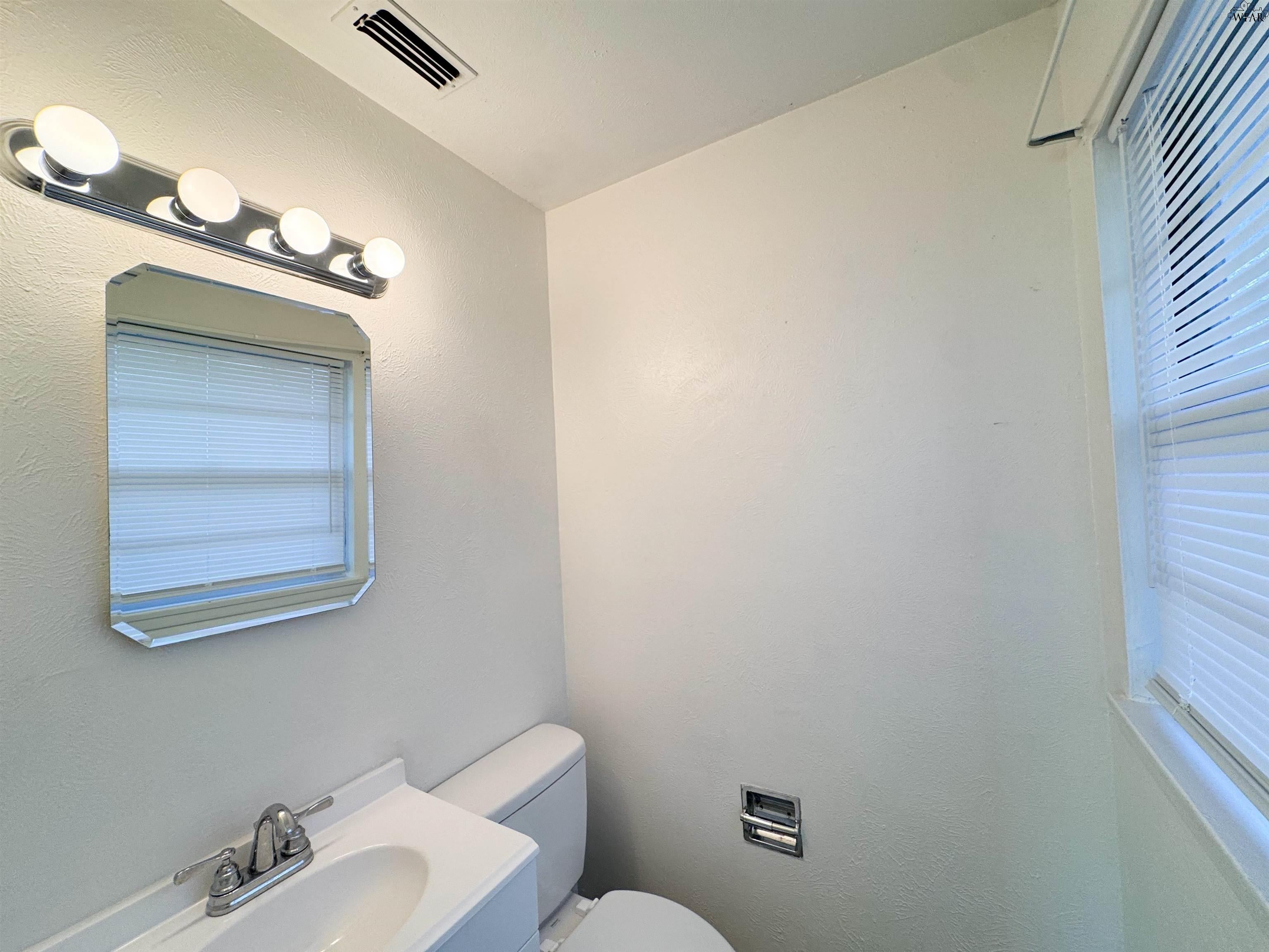 1504 Red Fox Road Wichita Falls, TX 76306 - Photo 12 of 17 Gallery Image 12