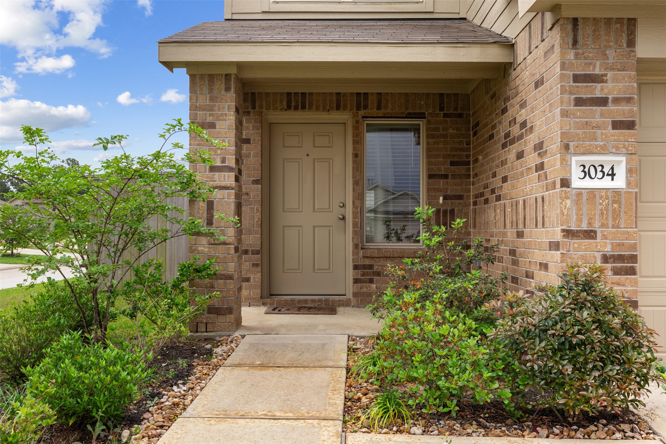 3034 Twisted Myrtle Drive Conroe, TX 77301 - Photo 7 of 38