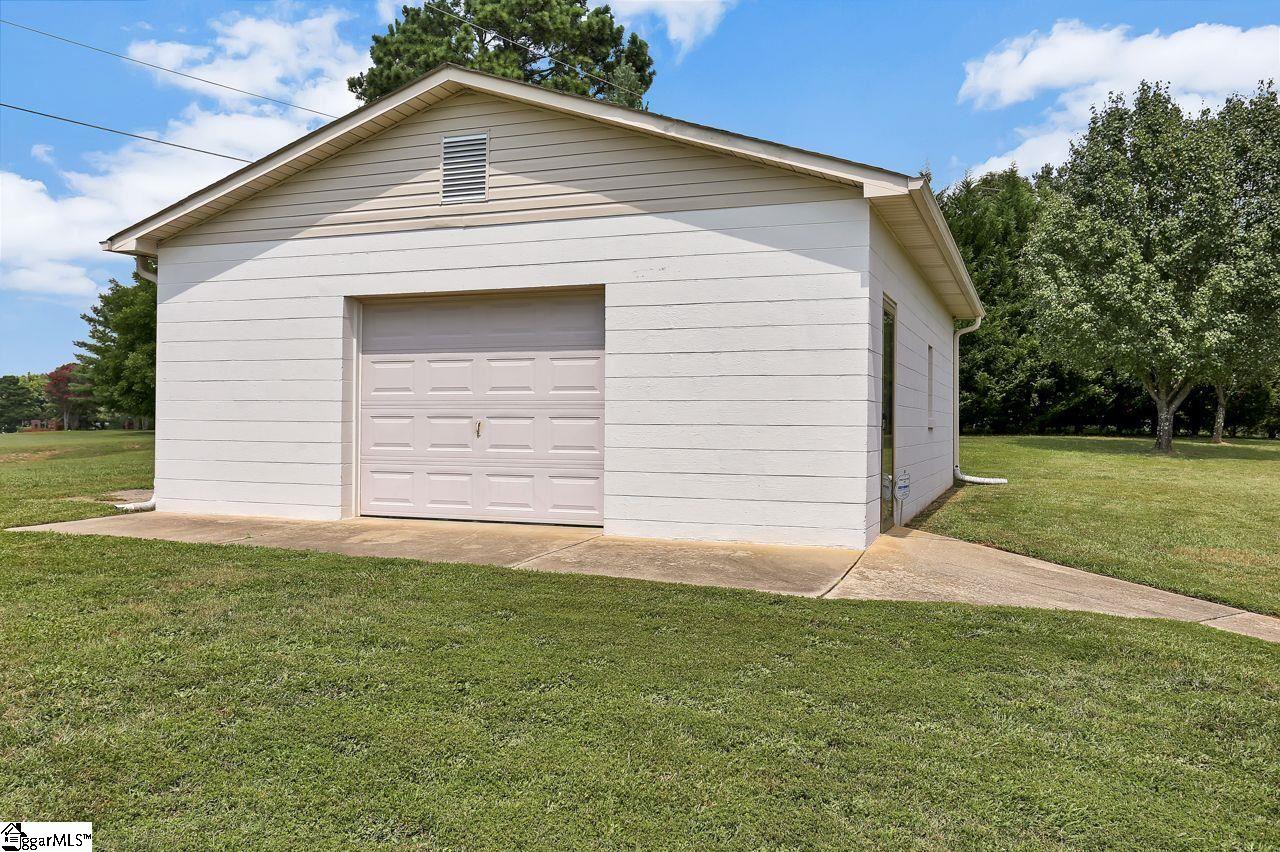 200 Fire Tower Road Williamston, SC 29697 - Photo 5 of 32