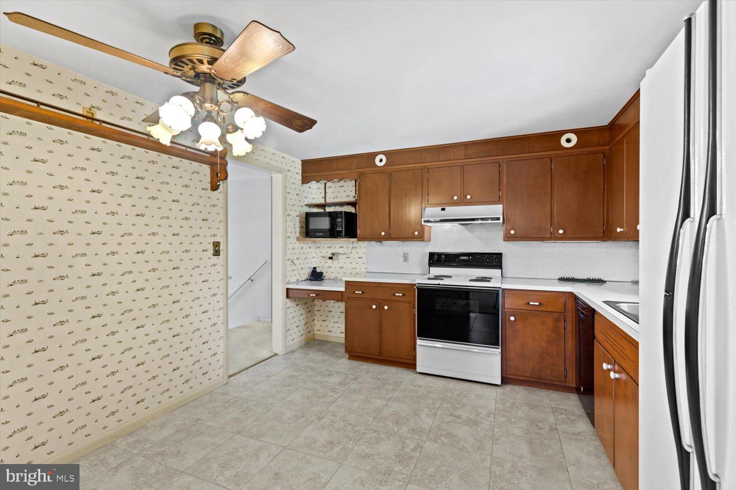 13 Ridge Road Lititz, PA 17543 - Photo 11 of 42