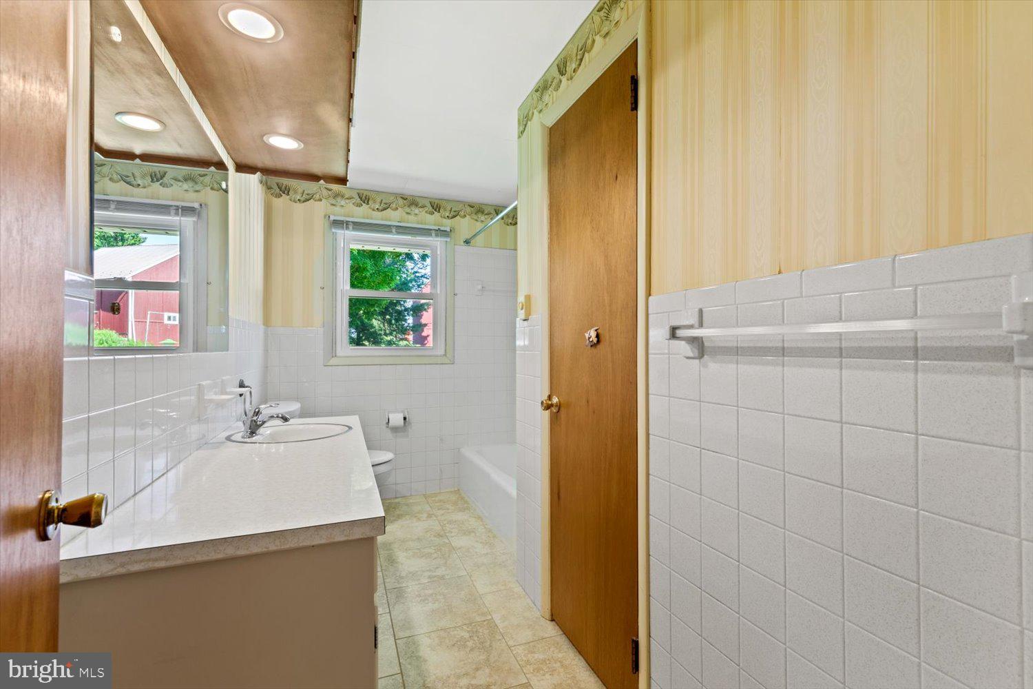 13 Ridge Road Lititz, PA 17543 - Photo 15 of 42
