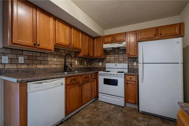 $1,500 | 43 Middlebrook Drive, Cartersville, GA 30120