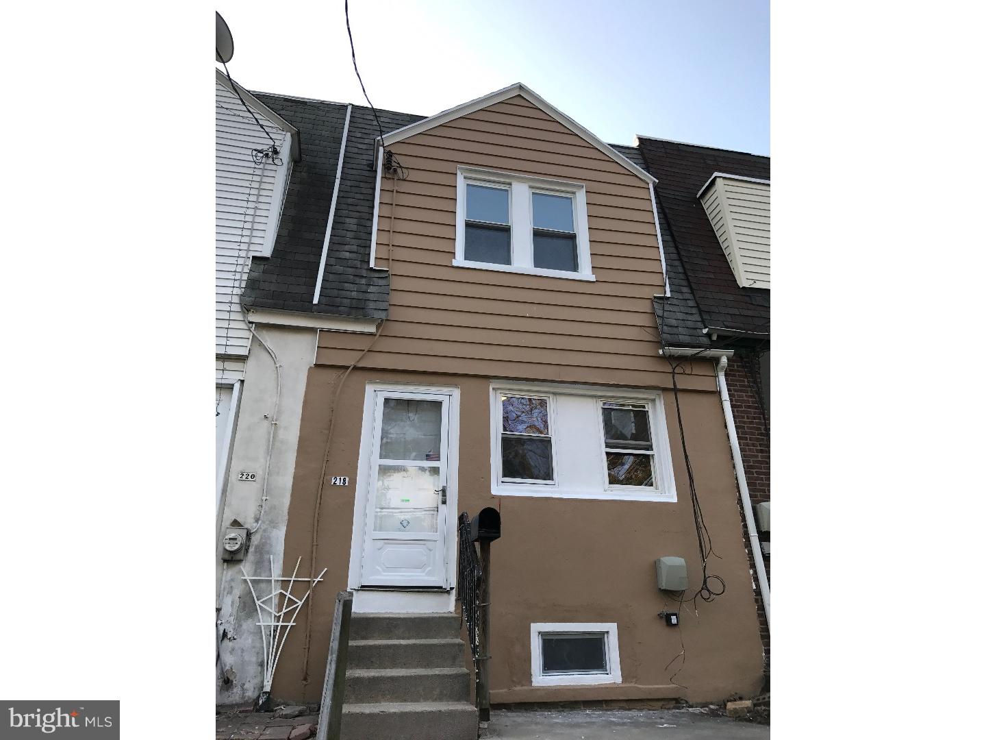 218 Kent Road Upper Darby, PA 19082 - Photo 1 of 9 Exterior Front