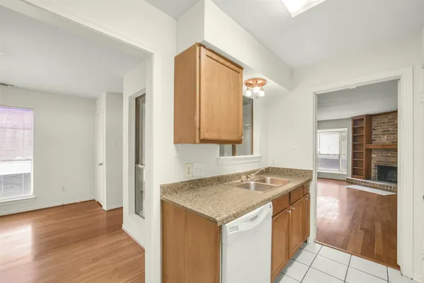 $1,400 | 2019 Place Rebecca Lane, Unit G1, Houston, TX 77090