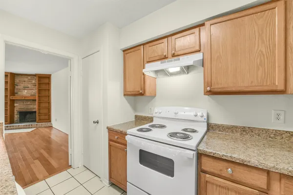 $1,400 | 2019 Place Rebecca Lane, Unit G1, Houston, TX 77090
