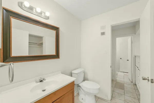 $1,400 | 2019 Place Rebecca Lane, Unit G1, Houston, TX 77090