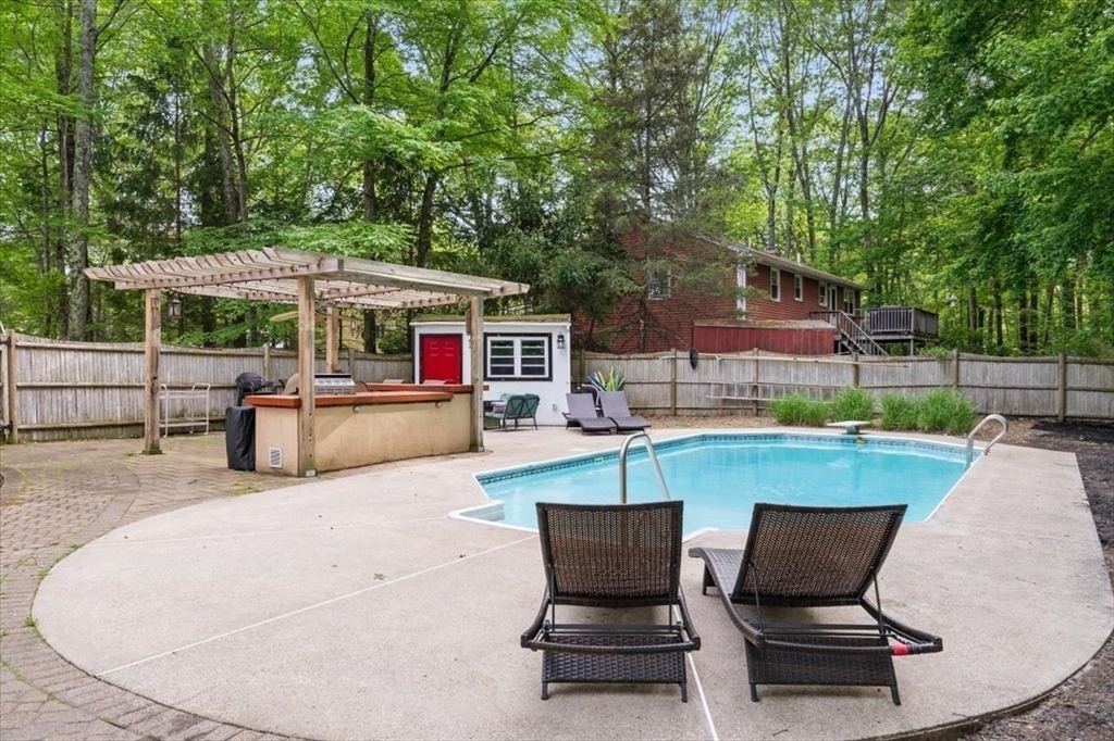 14 Bradford Road Milford, MA 01757 - Photo 16 of 23 Gallery Image 16