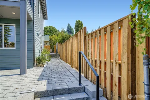 $789,000 | 8814 41st Avenue Southwest, Seattle, WA 98136